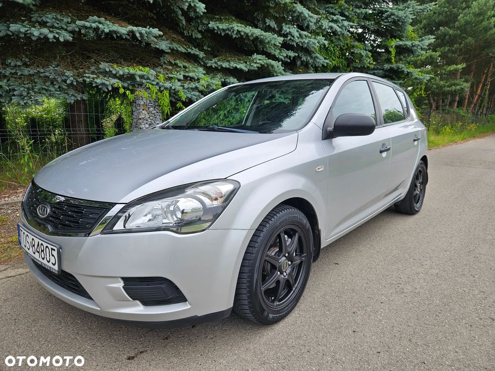 Kia Ceed 1.4 CVVT Attract - 2
