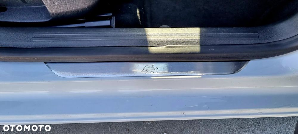 Seat Leon 2.0 TDI DPF Ecomotive DSG FR - 13