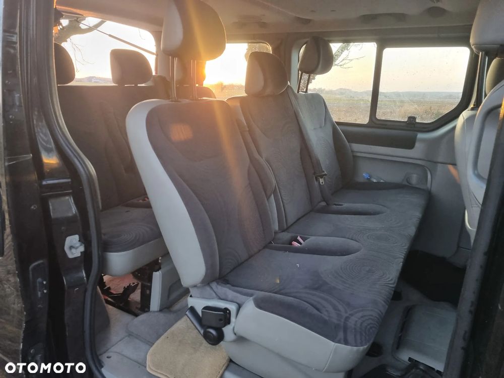 Renault Trafic L1H1 Passenger Lux - 12