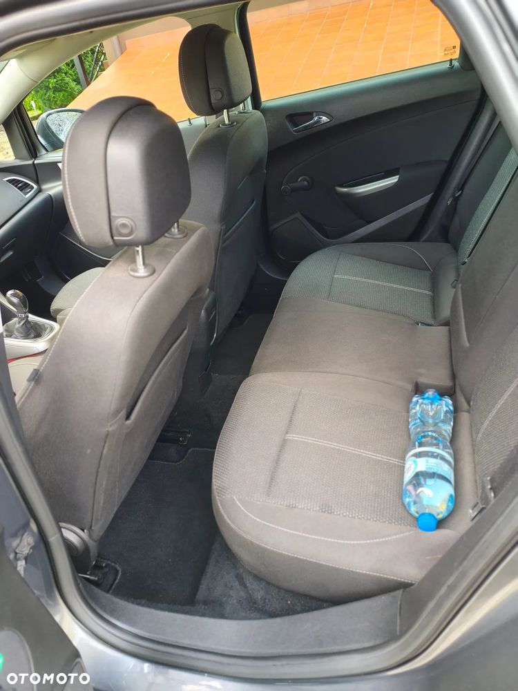 Opel Astra 1.7 CDTI Enjoy - 9