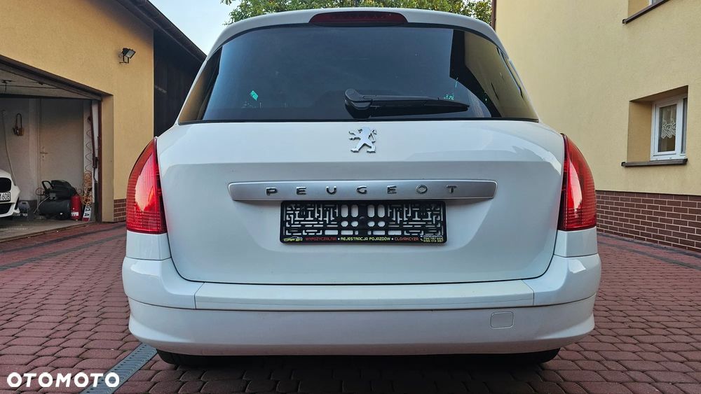 Peugeot 308 HDi FAP 135 Business Line - 24