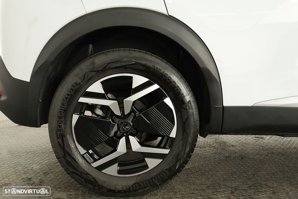 Peugeot 2008 1.2 PureTech Allure EAT8 - 5