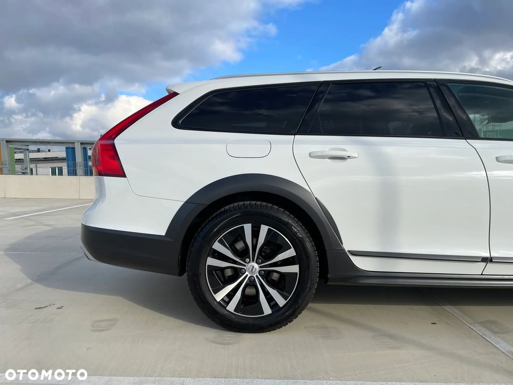 Volvo V90 Cross Country T5 AWD Pro - 12
