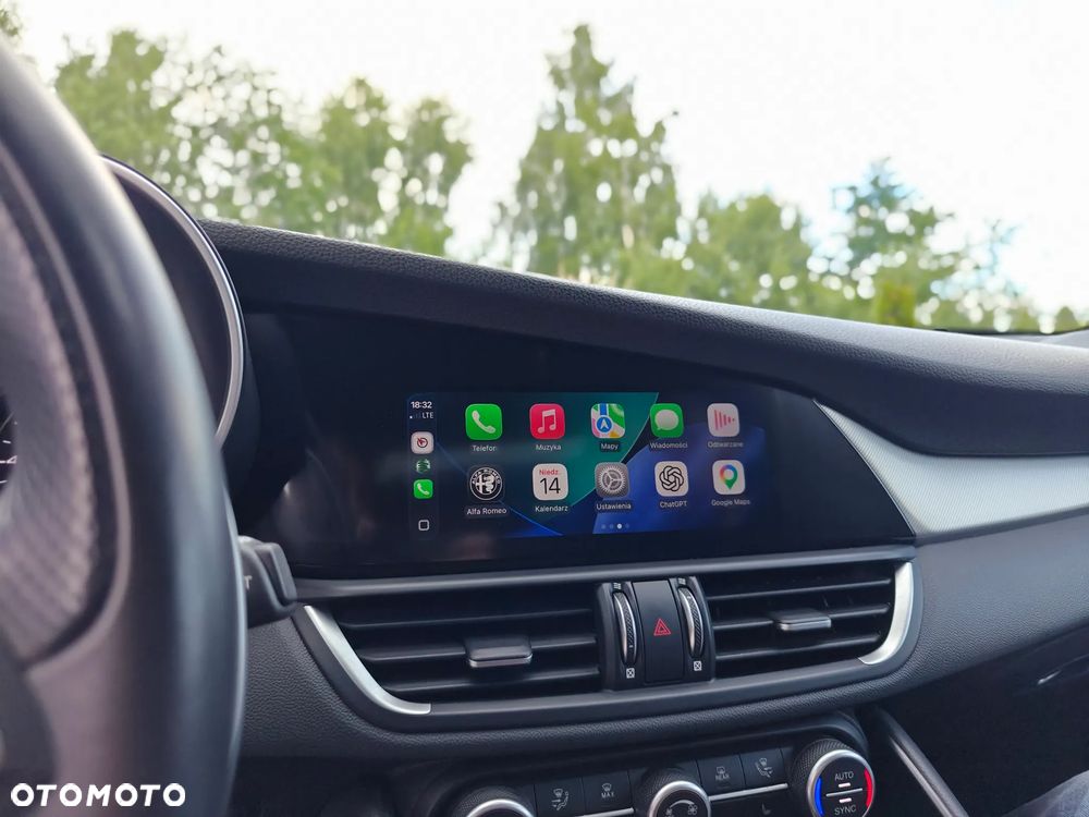 Alfa Romeo Giulia 2.0 Turbo 16V AT8 Veloce Ti - 37