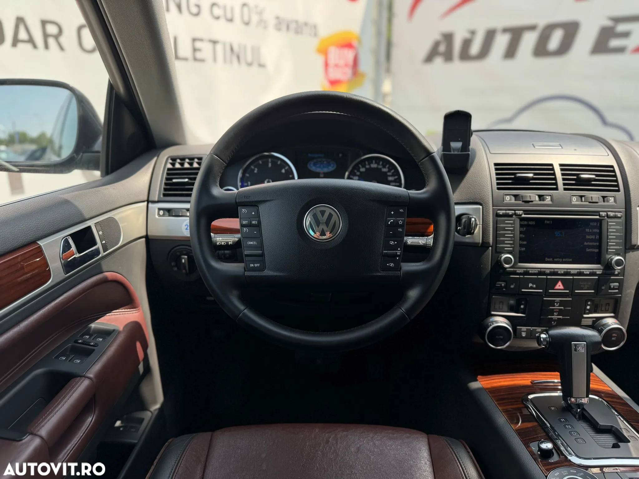 Volkswagen Touareg 3.0 V6 TDI DPF Automatik Individual - 37