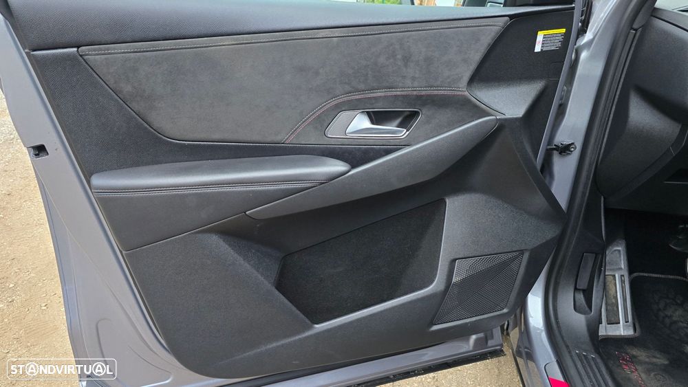DS DS7 Crossback E-Tense Performance Line EAT8 - 7