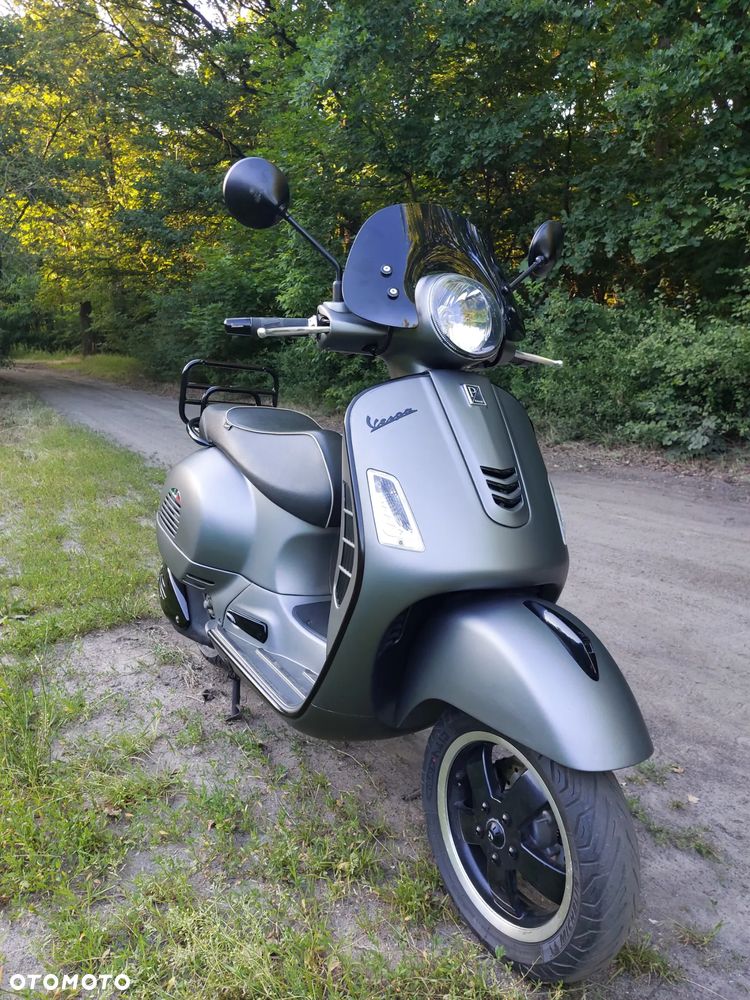Vespa GTS - 2