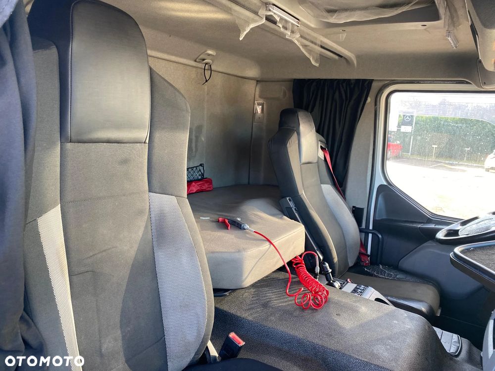 Renault D-WIDE + LOHR EUROLOHR - 32