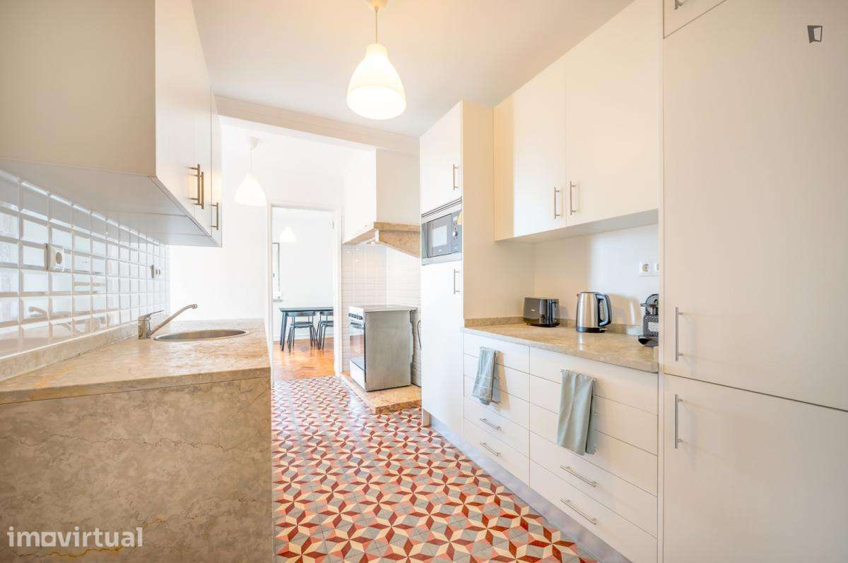 Quarto - localizado em Alameda Lisbon - Grande imagem: 5/24