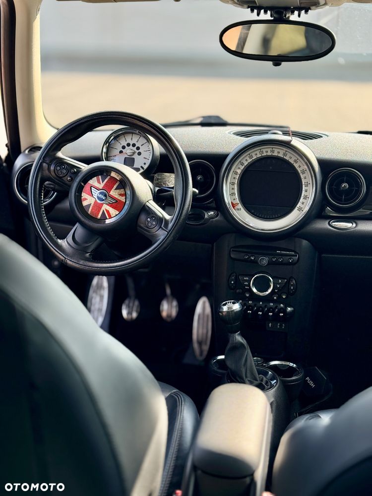 MINI Cooper S Standard - 16