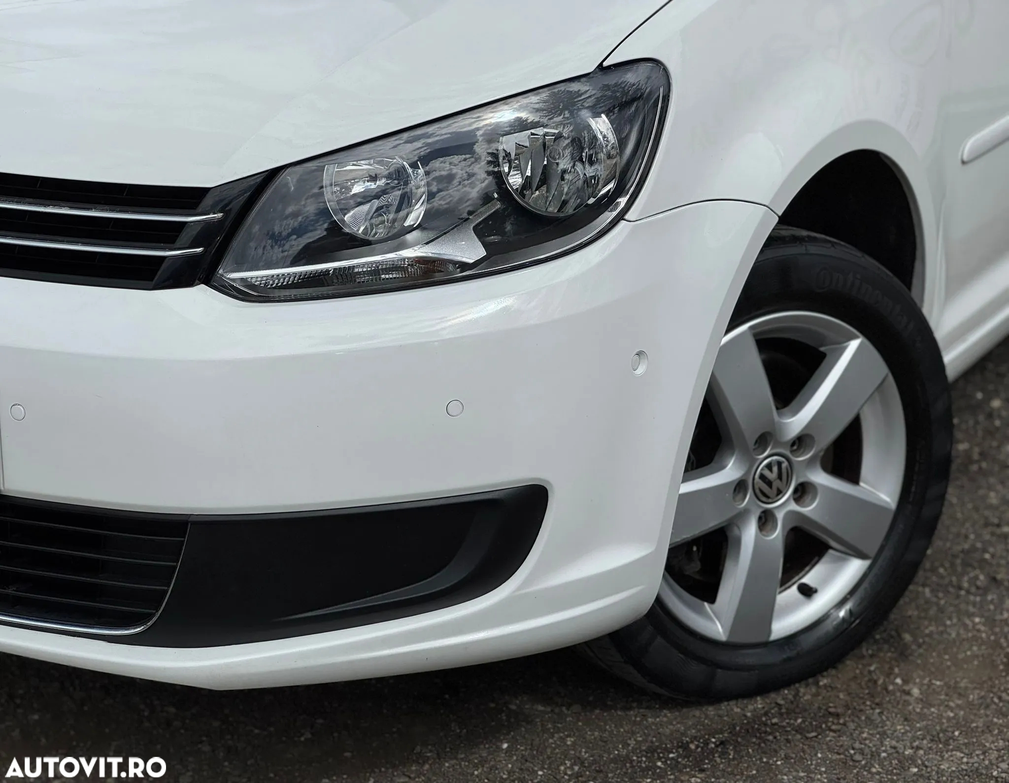 Volkswagen Touran 2.0 TDI DSG Comfortline - 39
