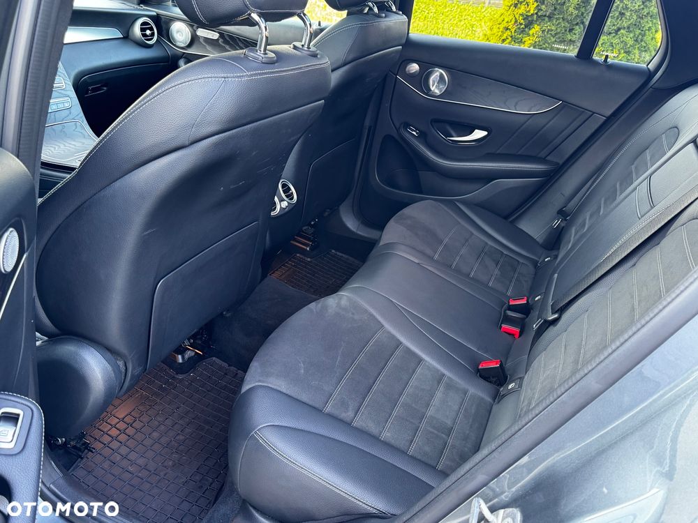 Mercedes-Benz GLC 300 d 4-Matic - 22
