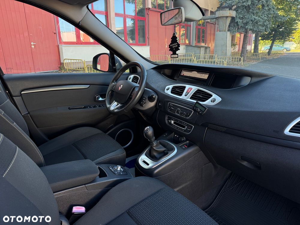 Renault Scenic - 24
