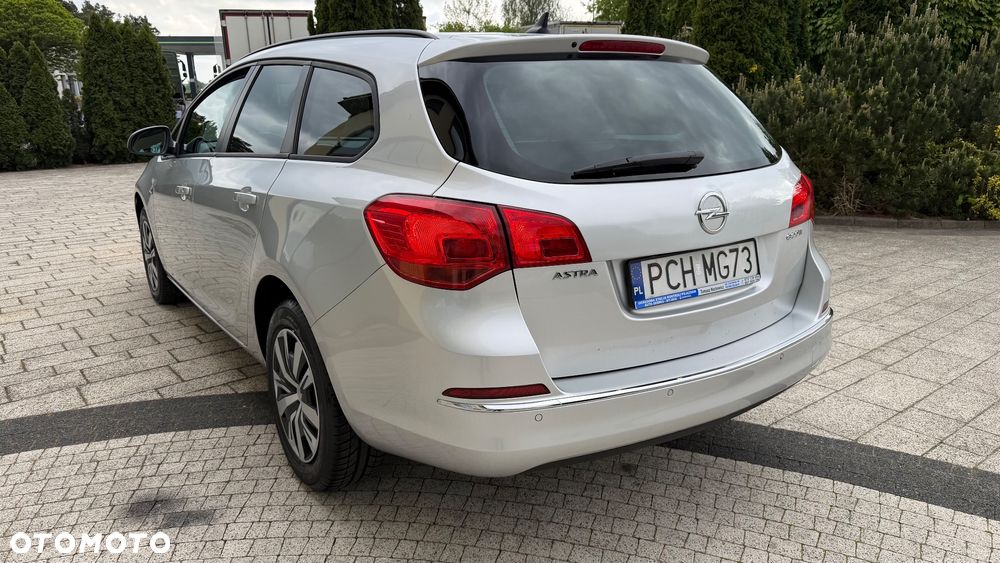 Opel Astra 1.6 CDTI Cosmo - 12
