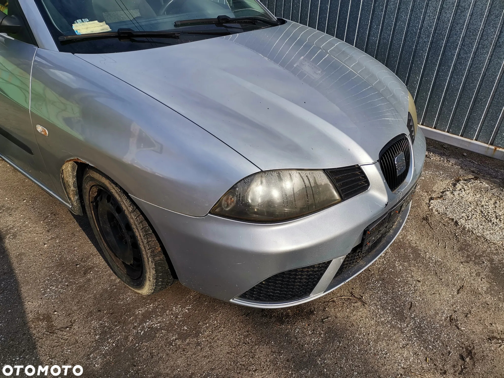 Seat Ibiza III maska zderzak drzwi lampa chlodnica fotel maglownica blotnik silnik kod lakieru LS7N - 2