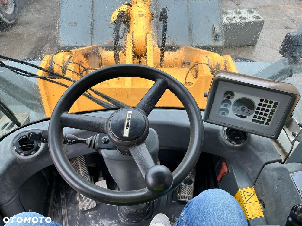 Liebherr L550 - 7