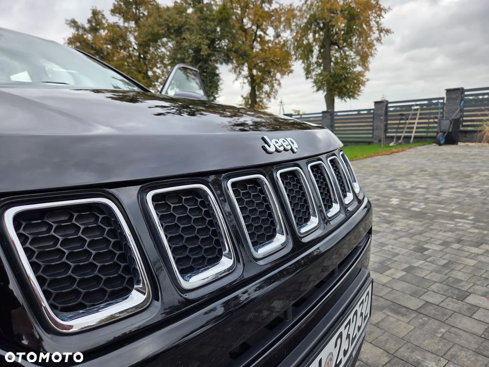 Jeep Compass 1.4 MultiAir Longitude - 24