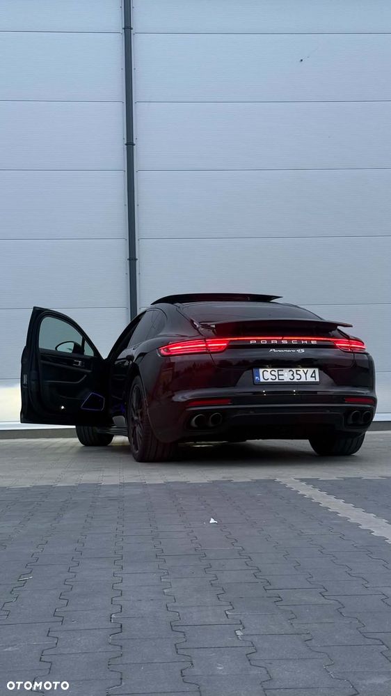 Porsche Panamera 4S - 19