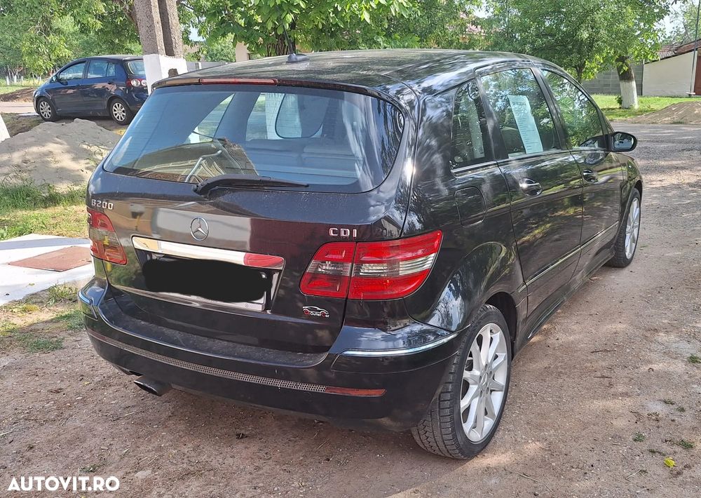 Mercedes-Benz B 200 - 5