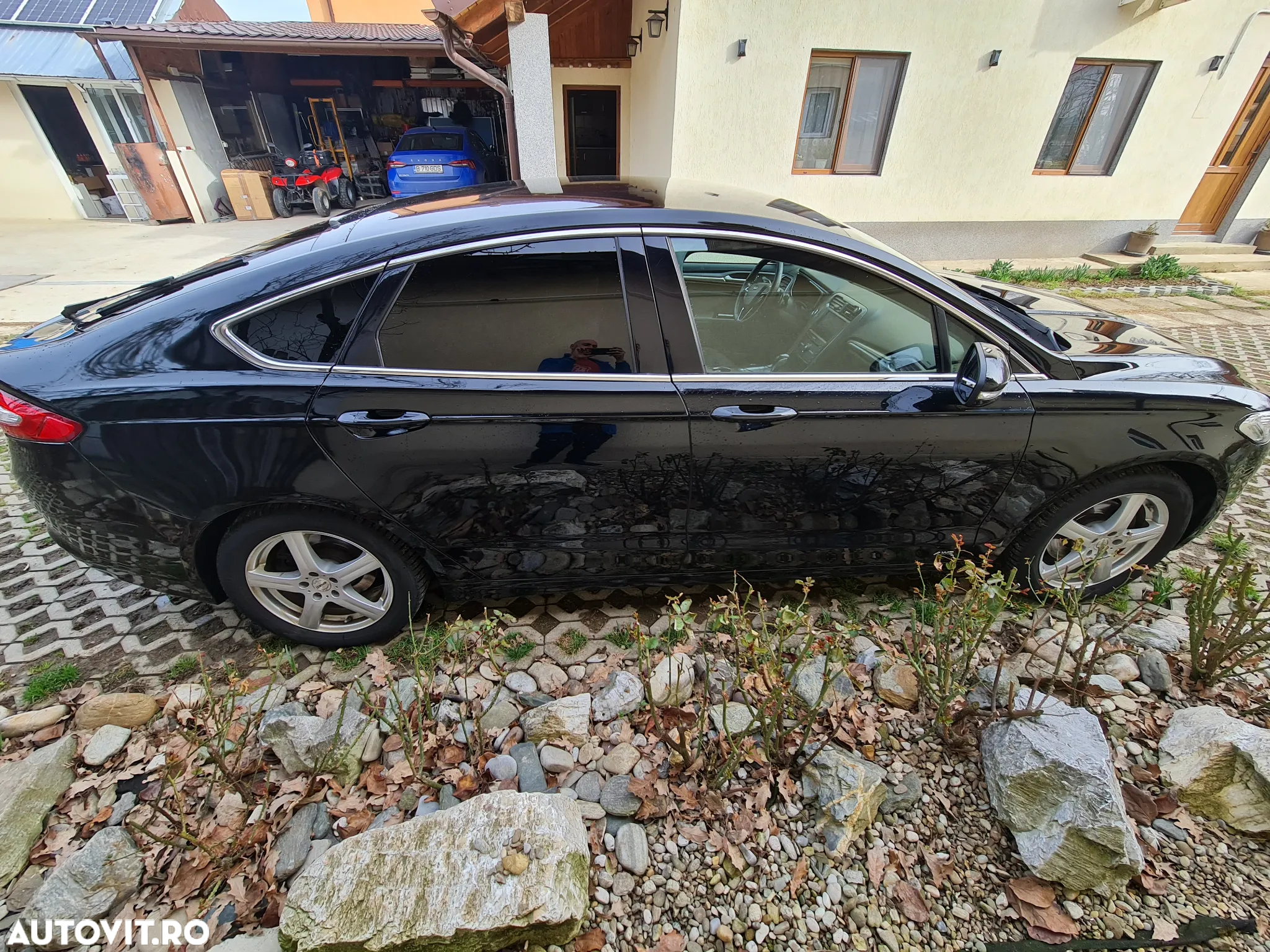 Ford Mondeo 2.0 TDCi Powershift AWD Business - 7