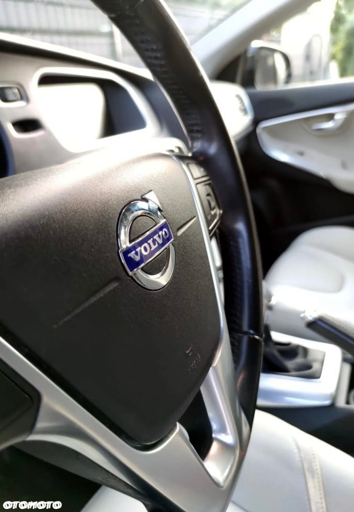 Volvo V40 D3 Momentum - 10