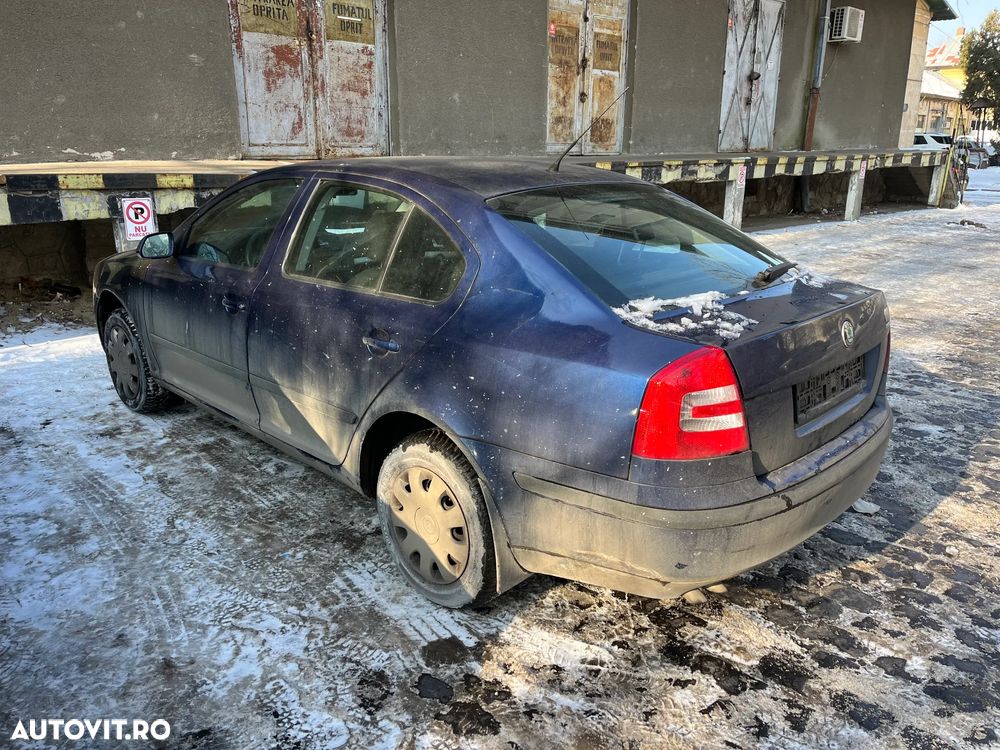 Dezmembrez Skoda Octavia 2 II 2007 albastru 1,9 TDI cod motor BXE - 3