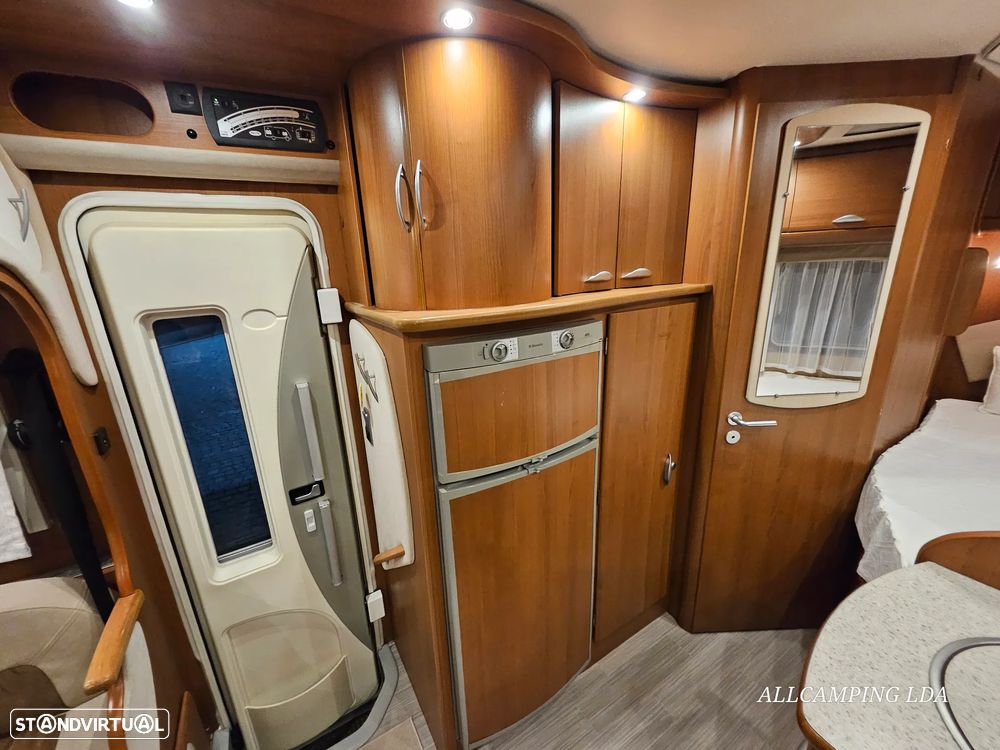 Pilote Explorateur 703FP CAIXA AUTOMÁTICA CAMA BASCULANTE/ CAMA FRANCESA - 32