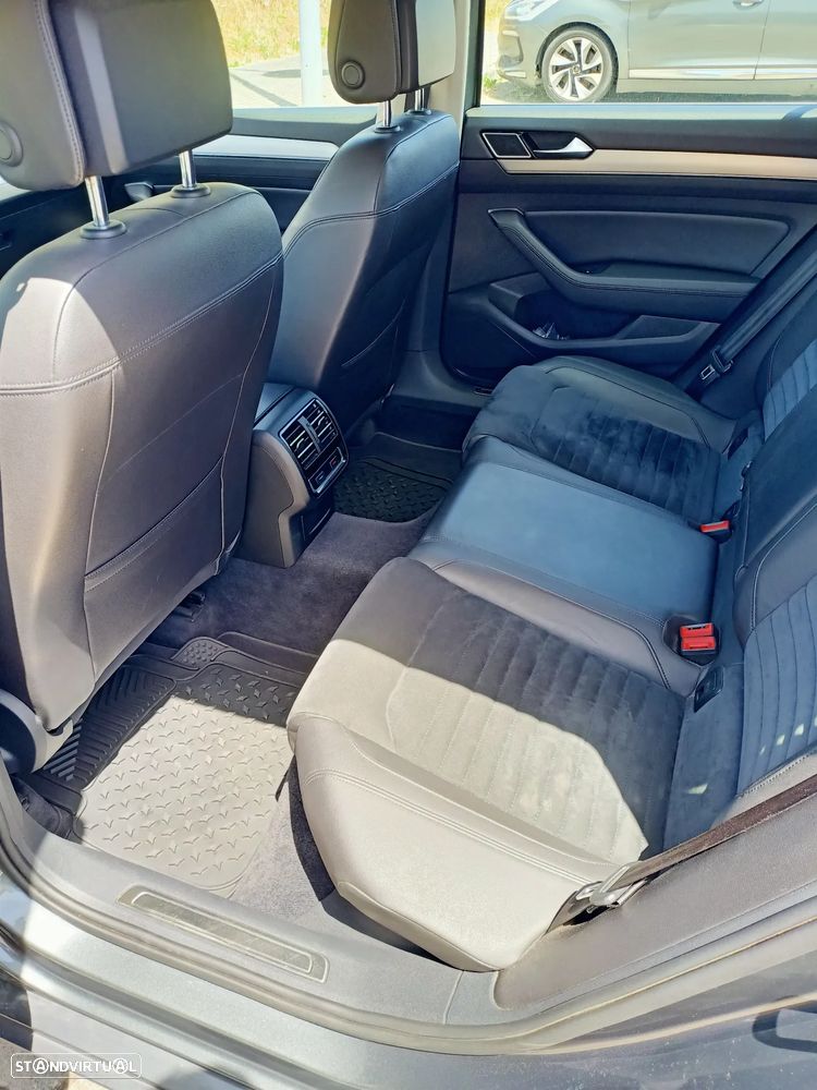VW Passat Variant 2.0 TDI Highline DSG - 6