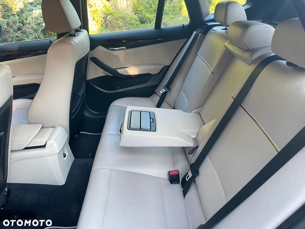 BMW X1 - 11