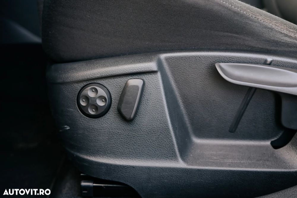 Volkswagen Sharan 2.0 TDI DSG Blue Motion Style - 23