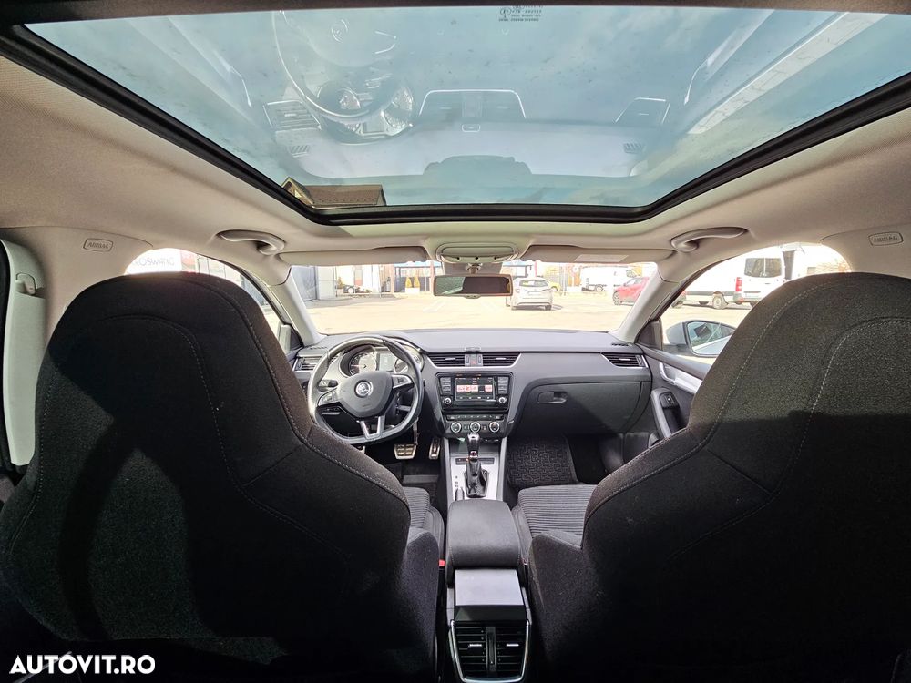 Skoda Octavia Combi Diesel 2.0 TDI DSG Style - 8