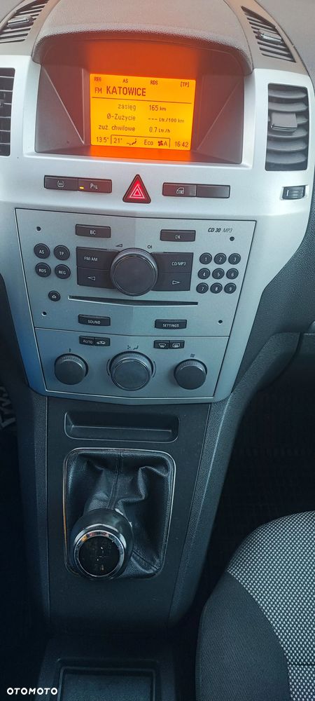 Opel Zafira 1.6 Cosmo - 20
