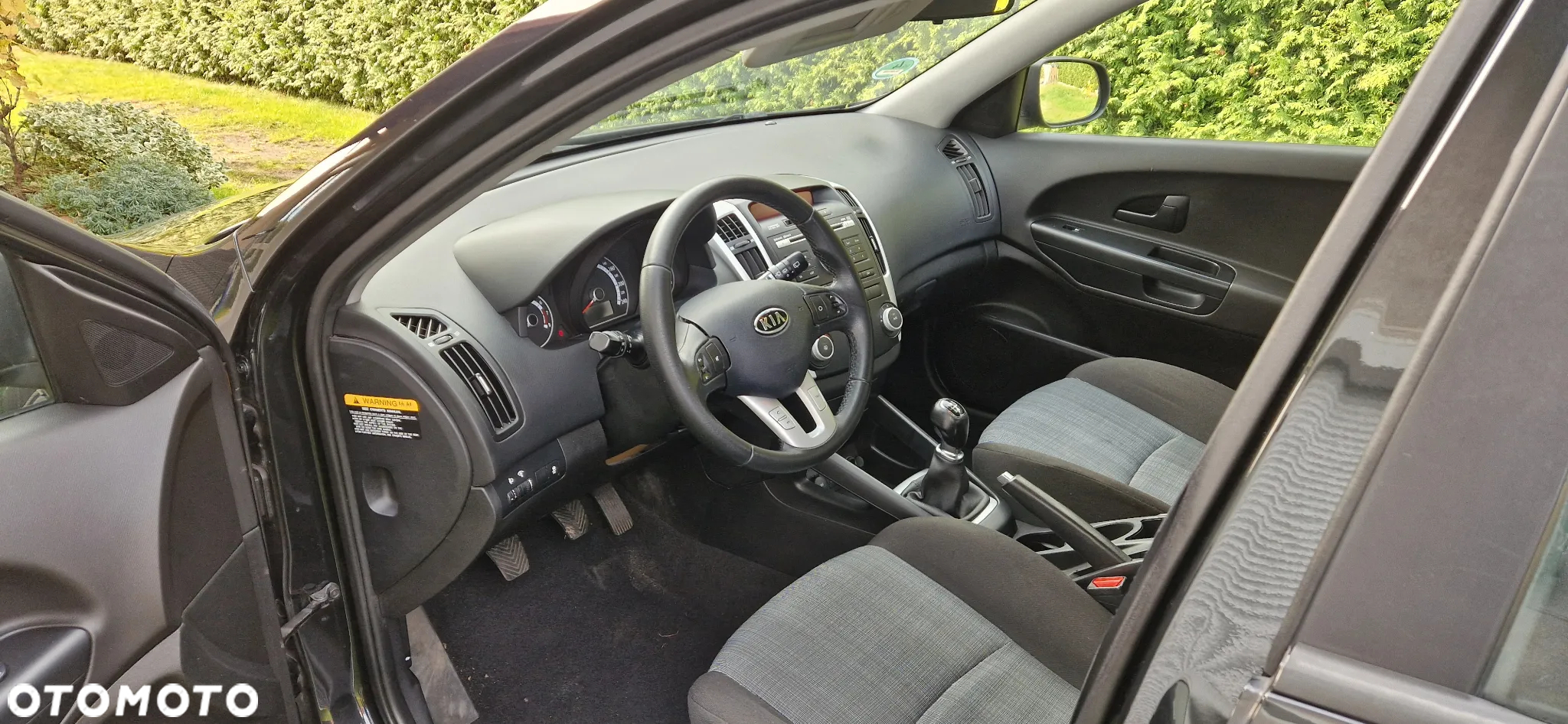Kia Ceed - 8