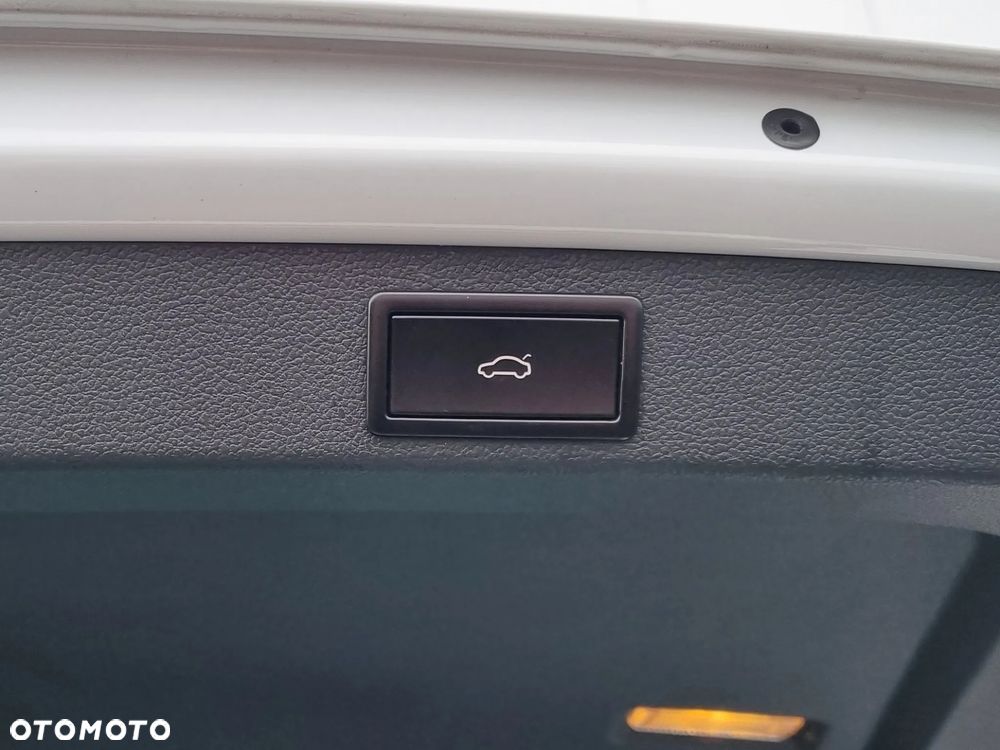 Skoda Superb 2.0 TSI L&K DSG - 18