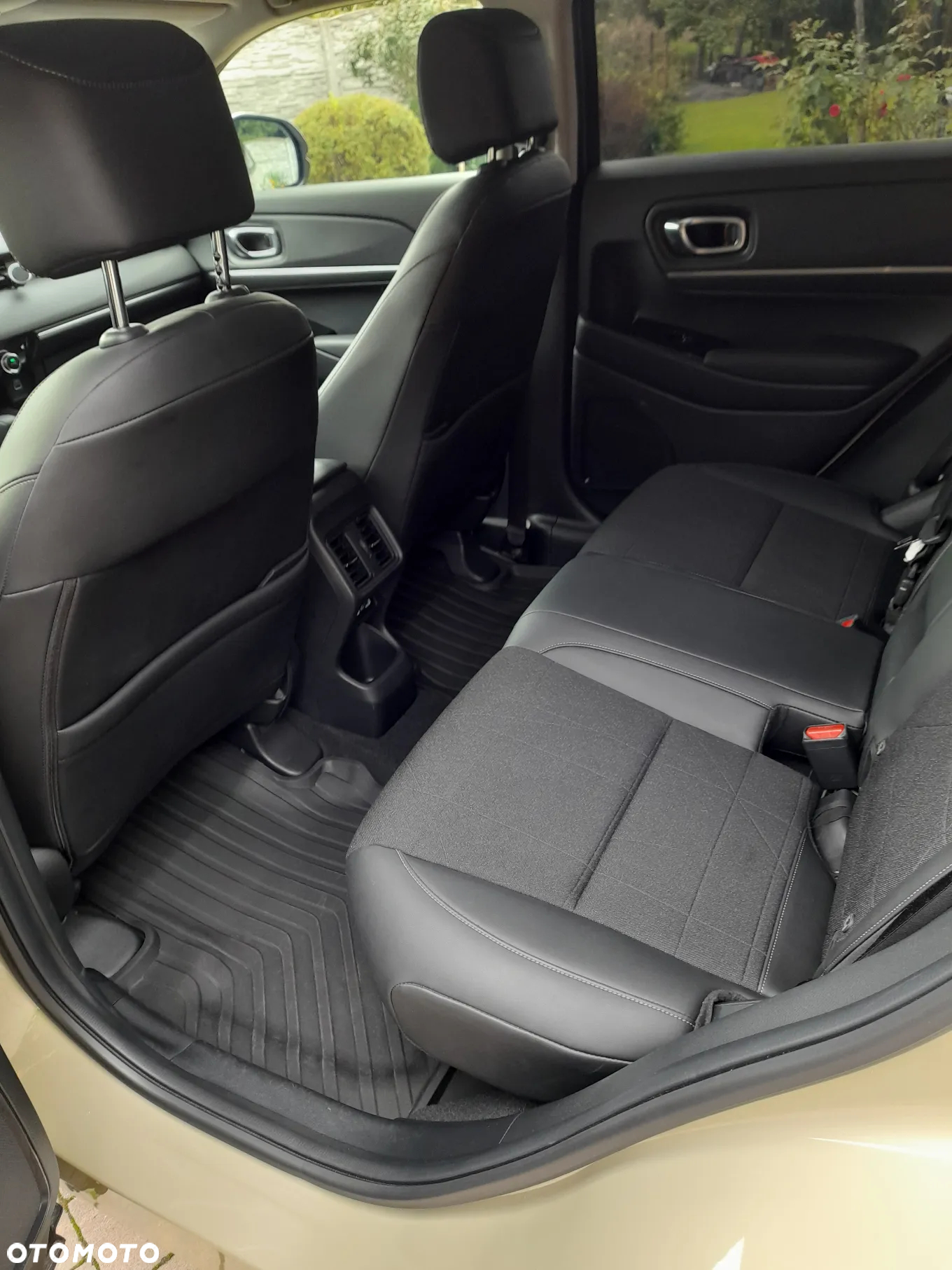 Honda HR-V 1.5 i-MMD Advance Style CVT - 17