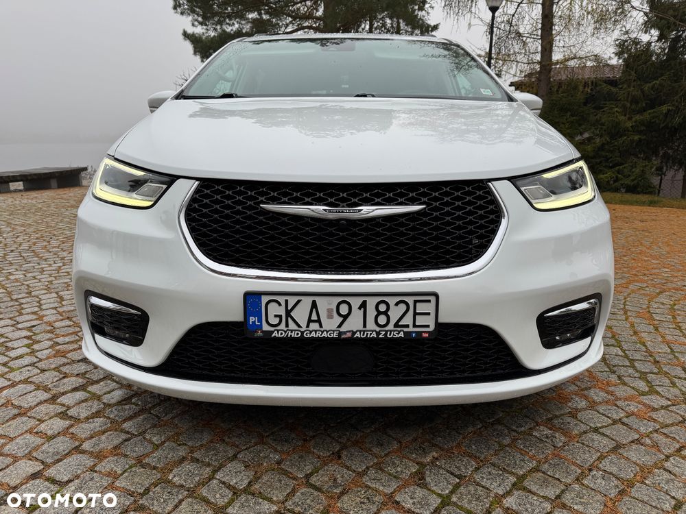 Chrysler Pacifica - 3