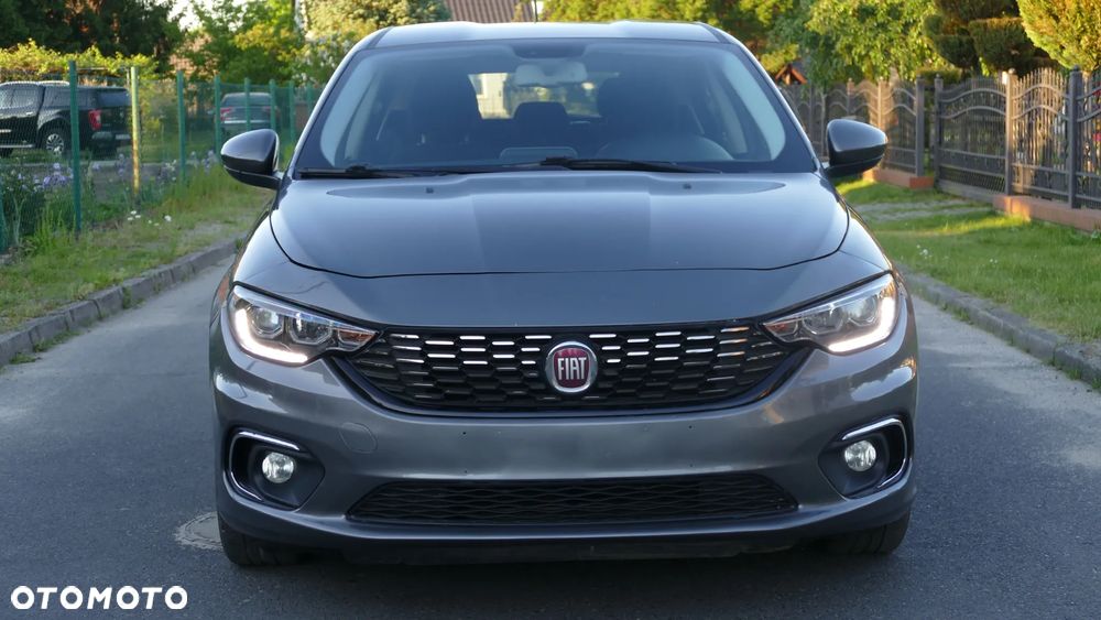 Fiat Tipo 1.4 16v Lounge EU6d - 1