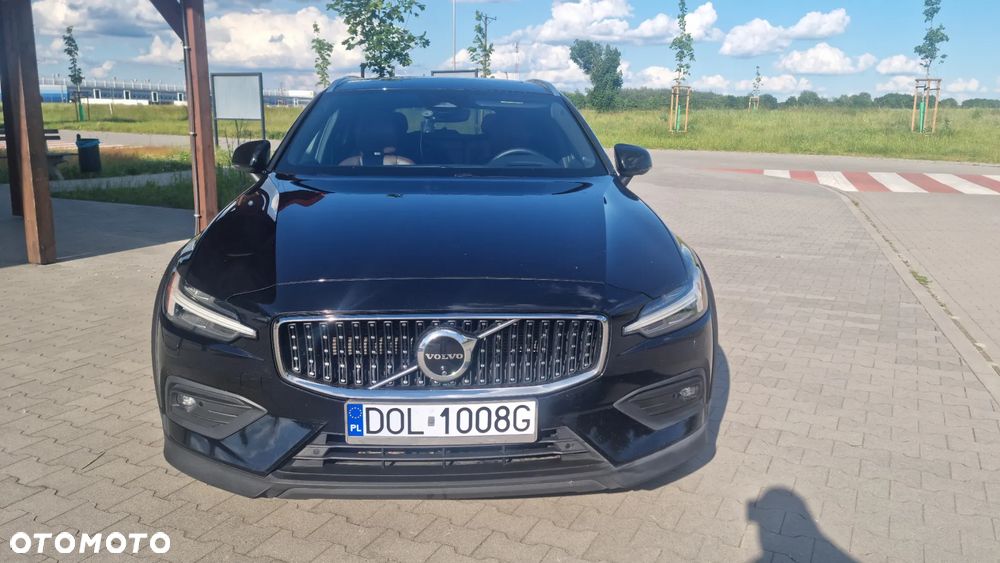 Volvo V60 Cross Country - 2