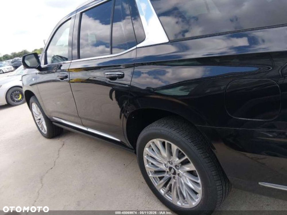 Cadillac Escalade - 2