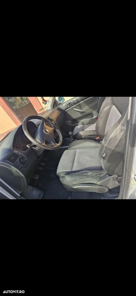 Volkswagen Golf - 6