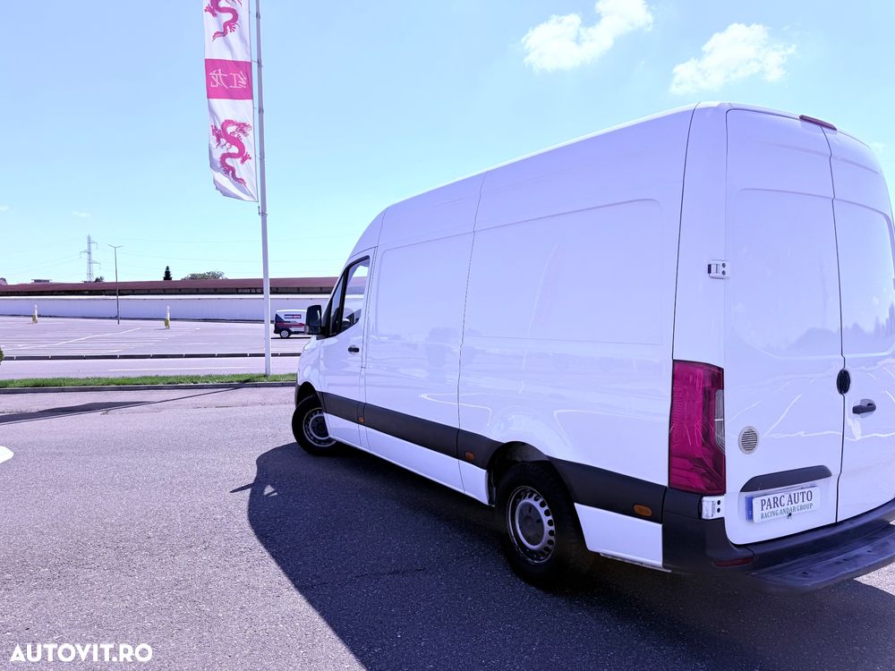 Mercedes-Benz Sprinter - 6