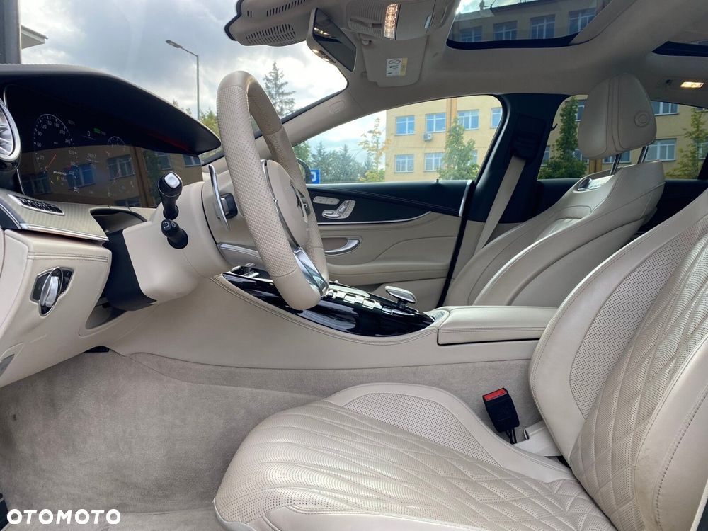 Mercedes-Benz AMG GT - 6