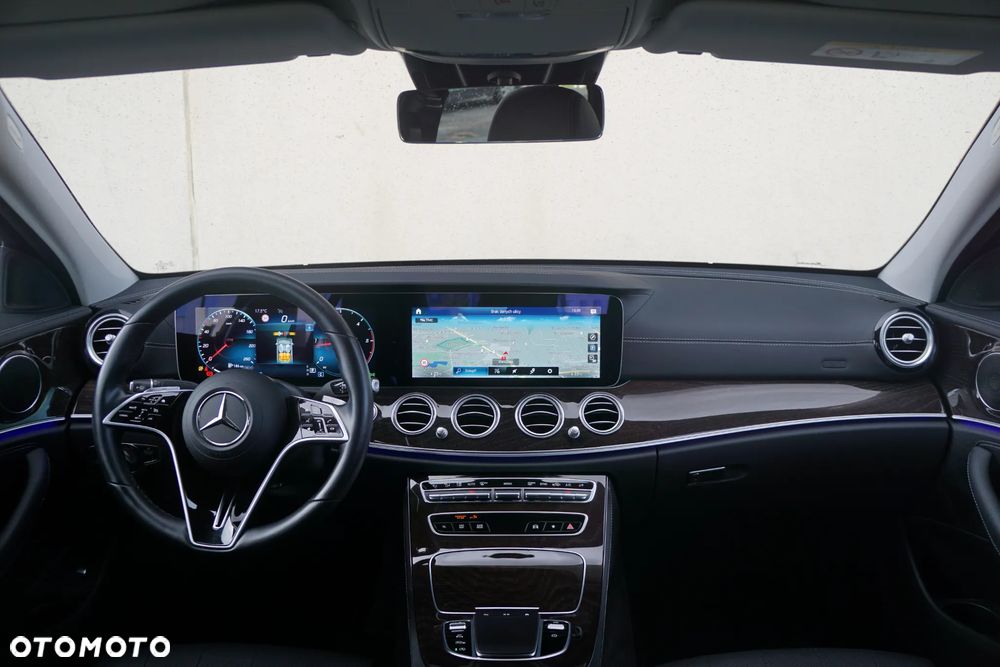 Mercedes-Benz Klasa E 200 d 9G-TRONIC - 3
