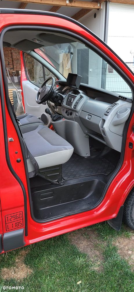 Opel Vivaro L2H1 2.9t - 9
