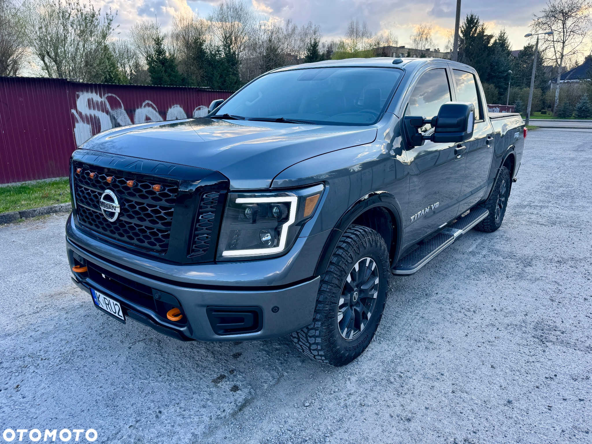 Nissan Titan - 8