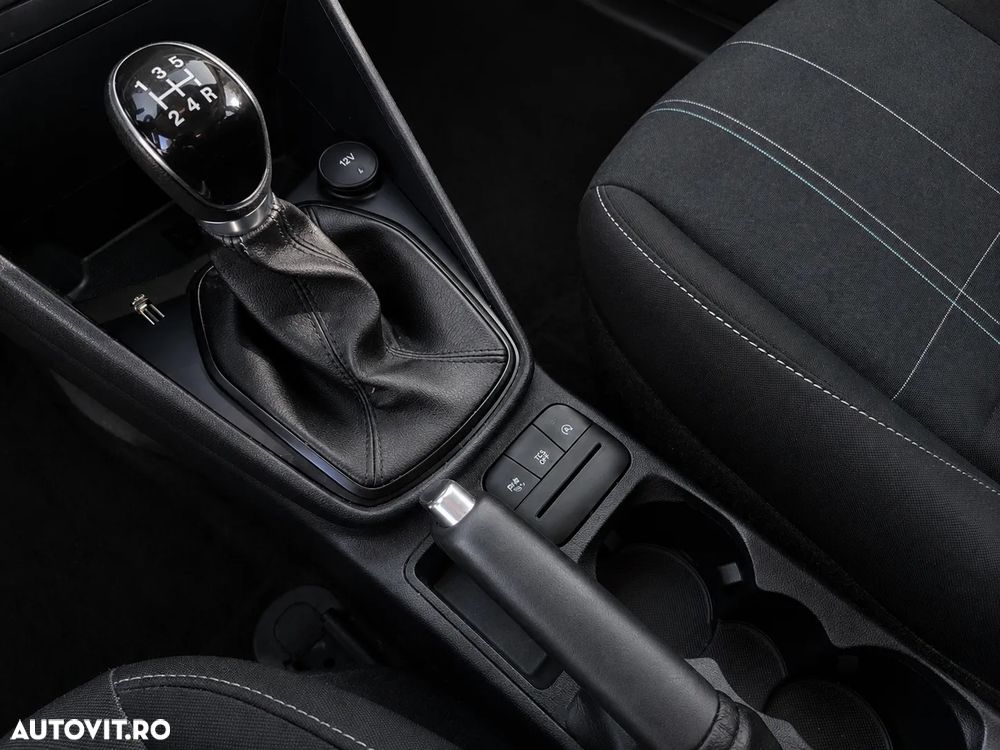 Ford Fiesta 1.1 Trend Connected - 8