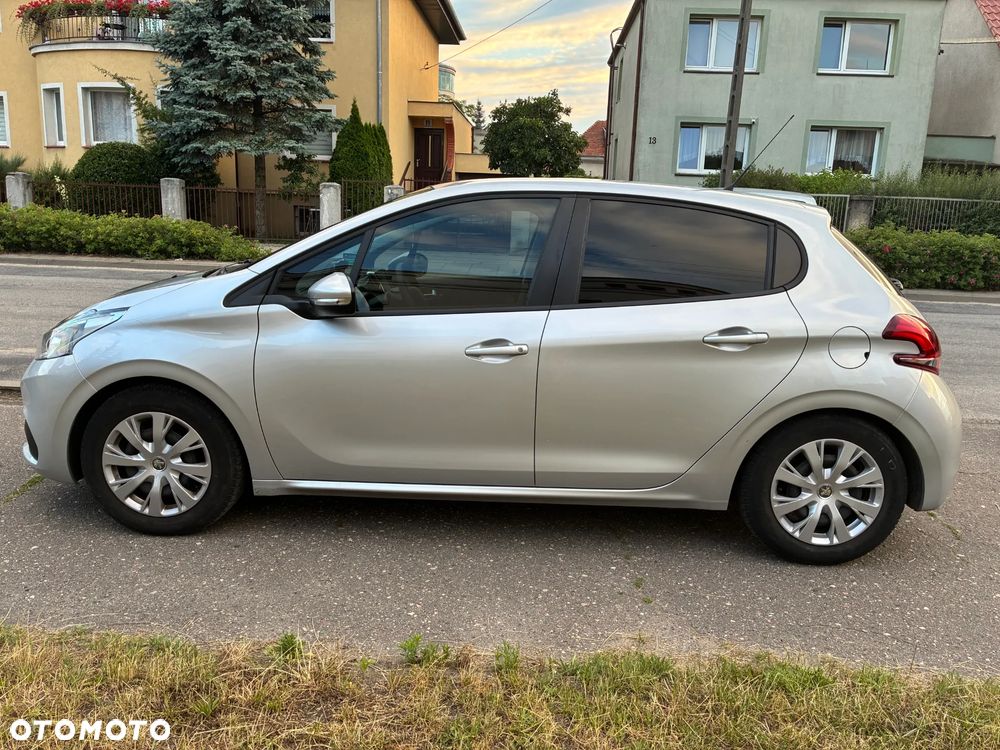 Peugeot 208 - 7