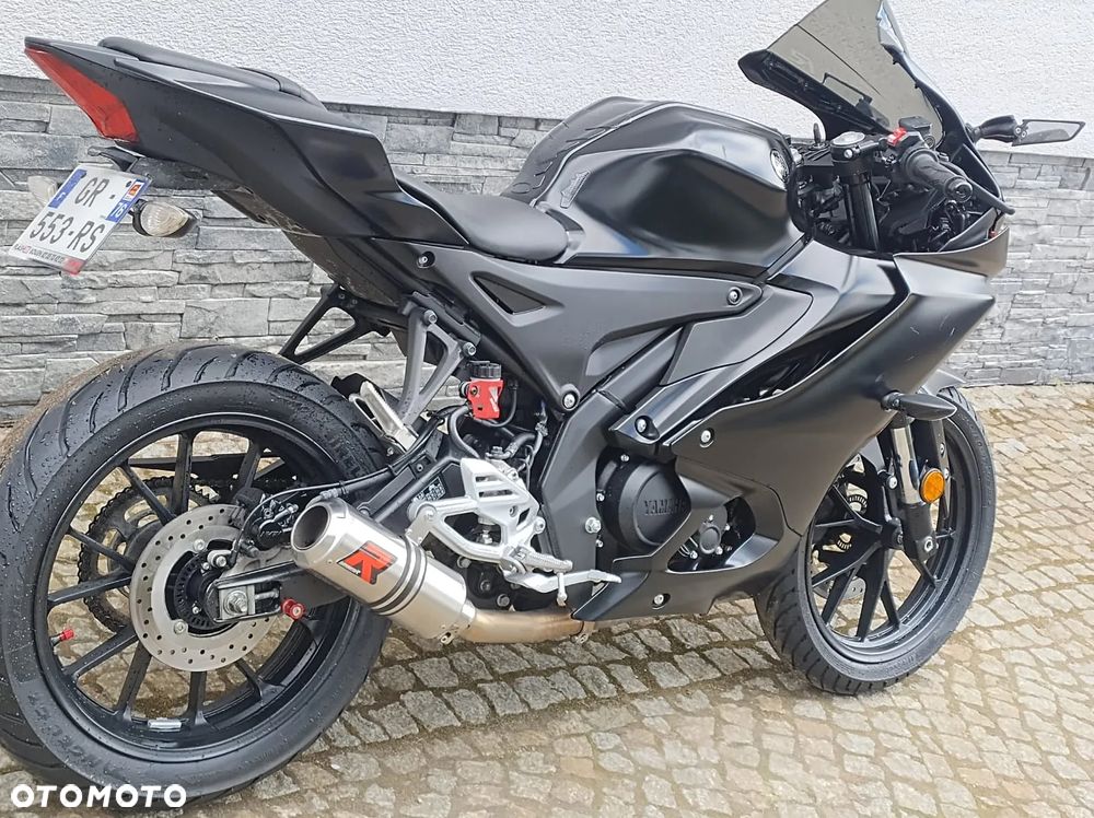 Yamaha YZF - 6