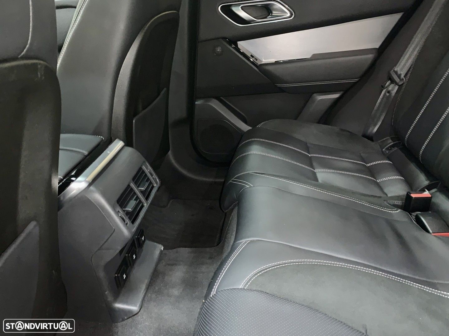 Land Rover Range Rover Velar 2.0 D R-Dynamic S - 36
