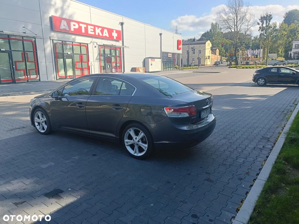 Toyota Avensis 2.0 D-4D Premium - 10